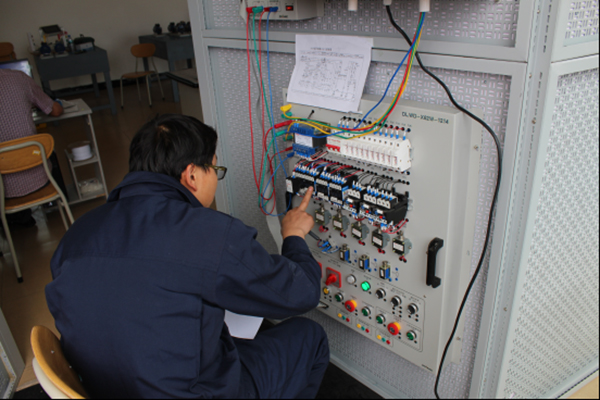 1.2内页2.jpg 1.2内页2.jpg